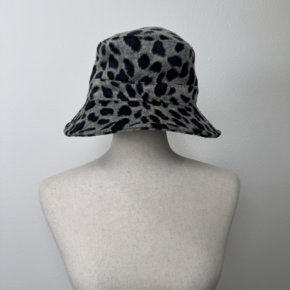 NEW Wyeth Bucket Hat Womens One Size Gray Leopard Print Fuzzy Retro Y2K 90s Boho - Picture 4 of 16